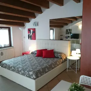 https://rovelli-room.it-lombardy.com